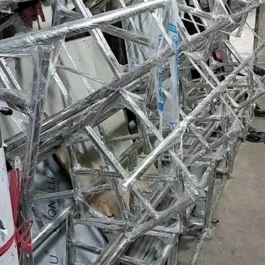 Thang inox nhà bè 